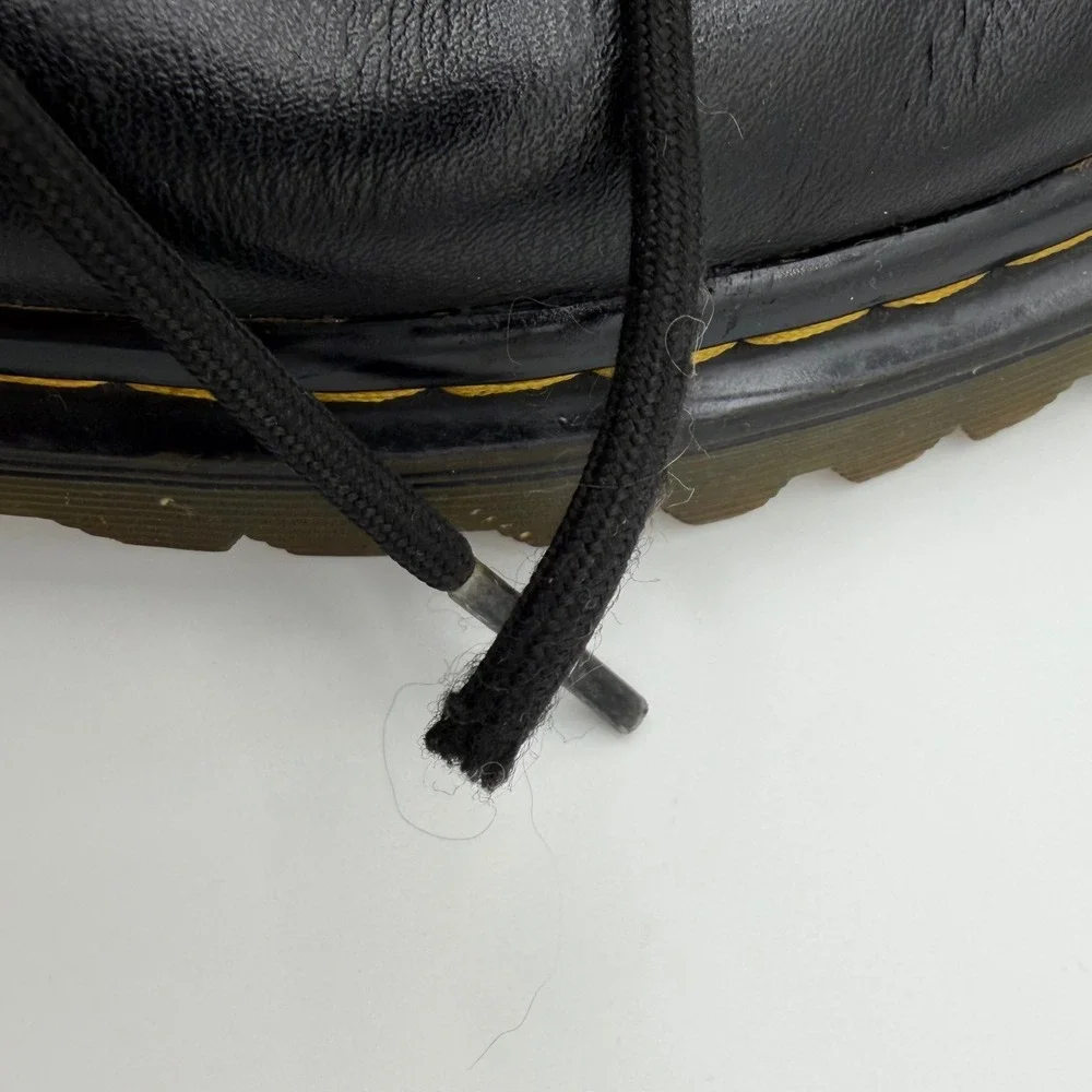 Dr. Martens Kent Black Leather Oxford Shoes Mens 11 AW004 Lug Sole Low Top